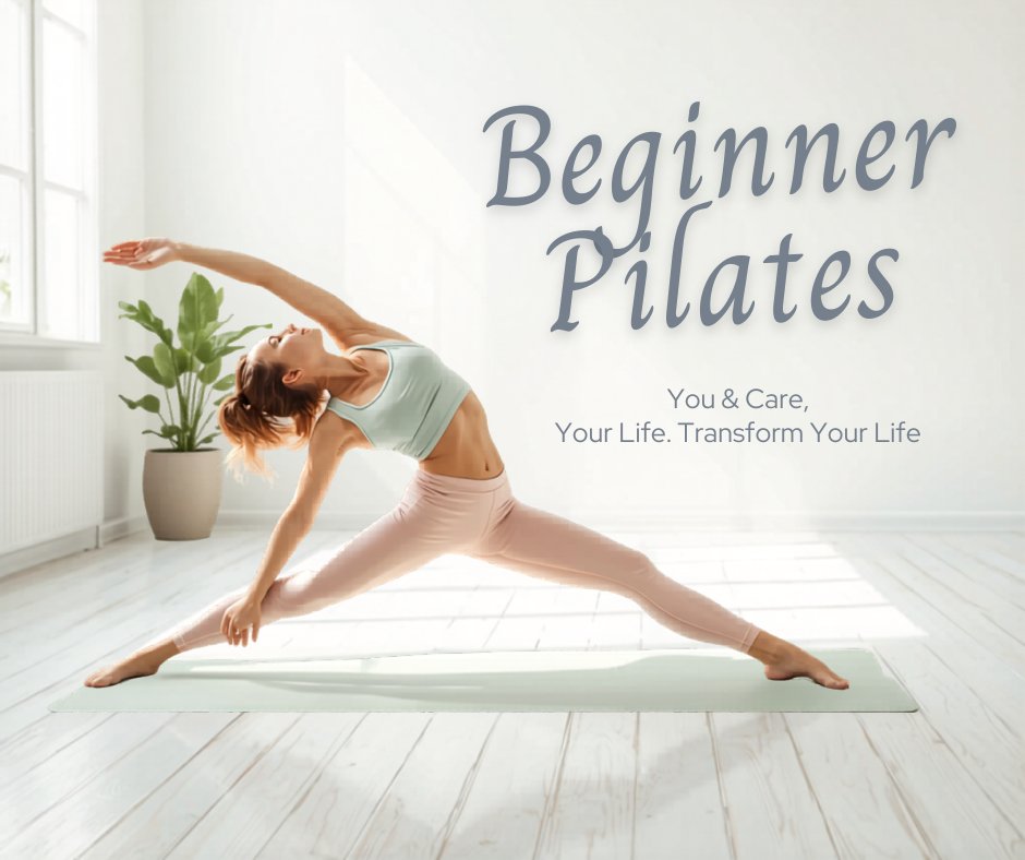 Mulher fazendo pilates no tapete em casa para emagrecer